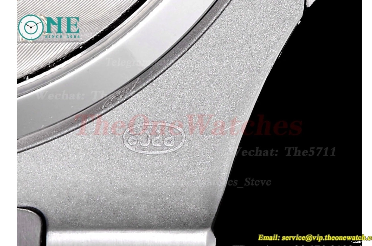 Nautilus Black SS A240 LE 40mm GRF Stk 5712 0417